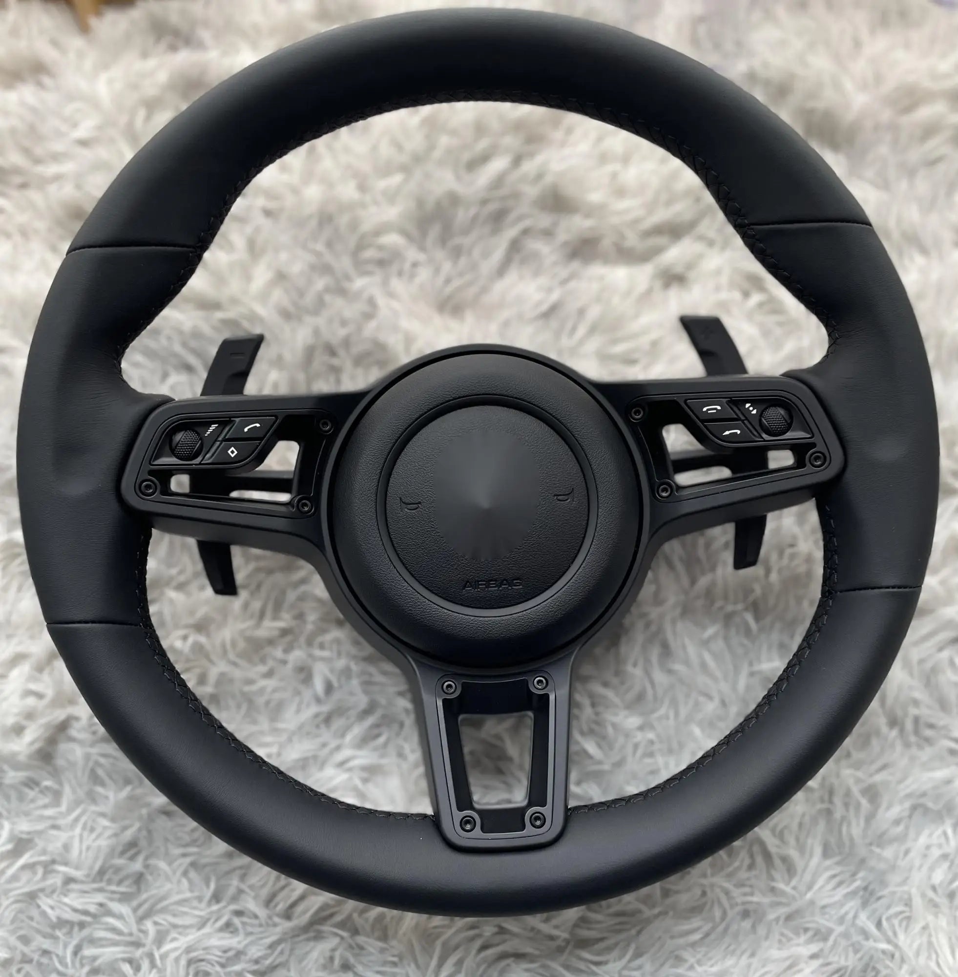 Embroidered steering wheel for Porsche Macan, New Collection, Panamera Taycan 718 Cayman 991 992 911 911.2 Carrera GT2 GT2RS GT3 GT3RS GT3 RS GT4