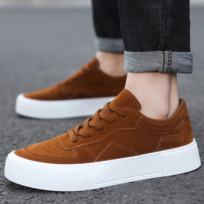 Baskets pour hommes chaussures plates de mode pour homme chaussures décontractées de haute qualité pour hommes classique confortable résistant à l'usure couleur Pure