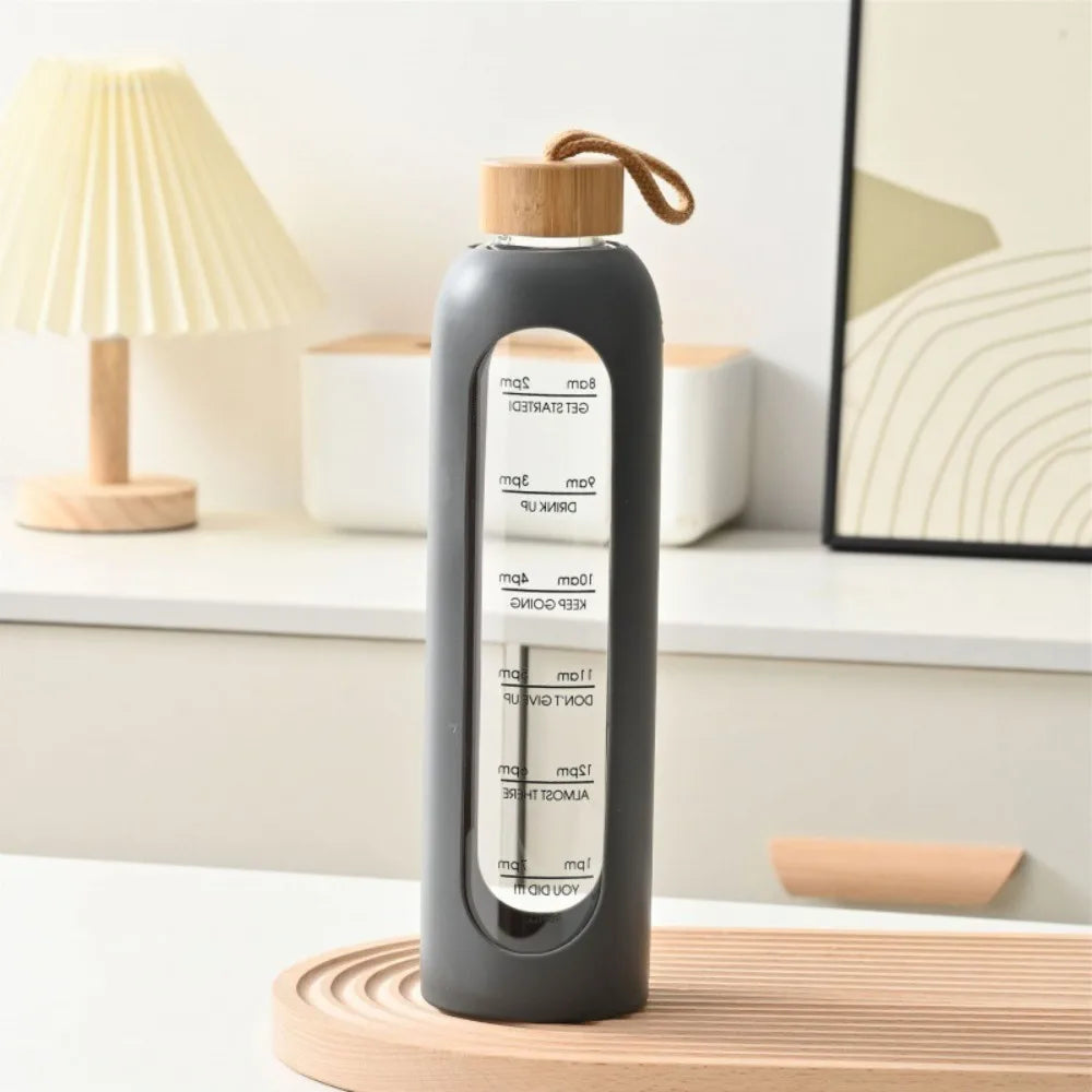 Nouveau 32oz 1L bouteilles d'eau en verre marqué dans le temps couvercle en bambou sans plomb motivation Sport manchon en Silicone bouteille de boisson Portable cadeau