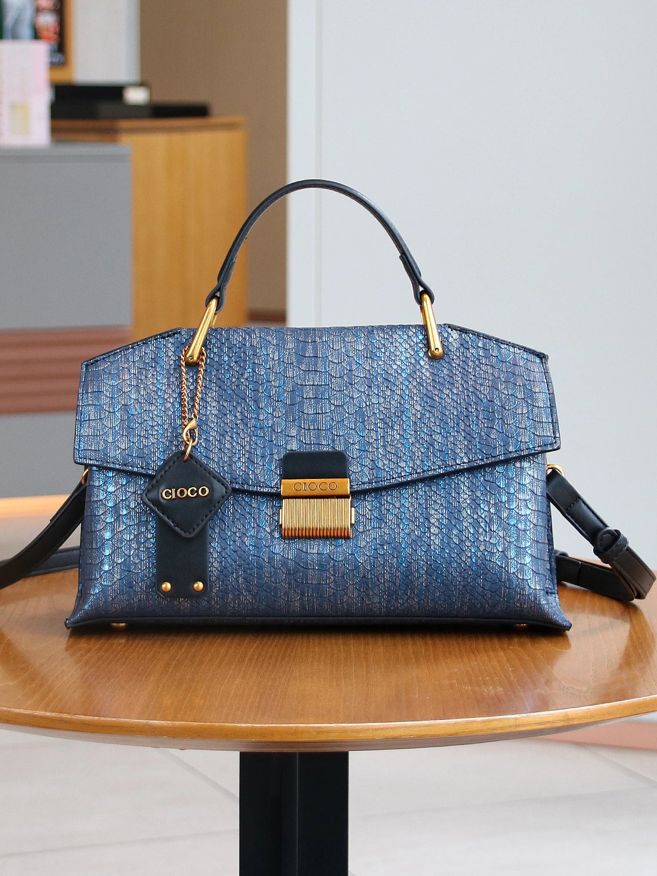 2025 nouveau rétro bleu en forme de serpent sac à main de haute qualité mode luxe sac à main léger grande capacité une épaule messen