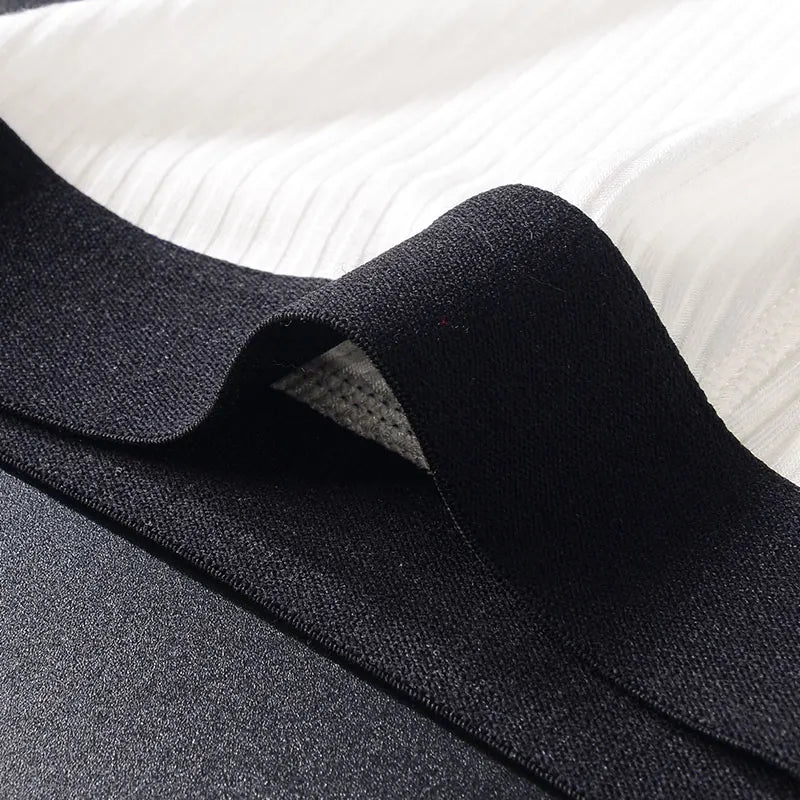 Men's underwear, boxer shorts, sexy men's briefs. Men's underwear is stylish, breathable, and comfortable.