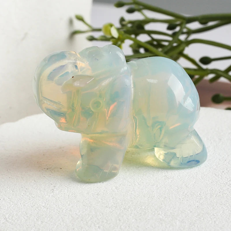Figurine d'éléphant en pierre précieuse sculptée à la main, pierre naturelle, améthyste, mini statue d'animal, méditation de chakra d'artisanat en cristal, décoration d'intérieur