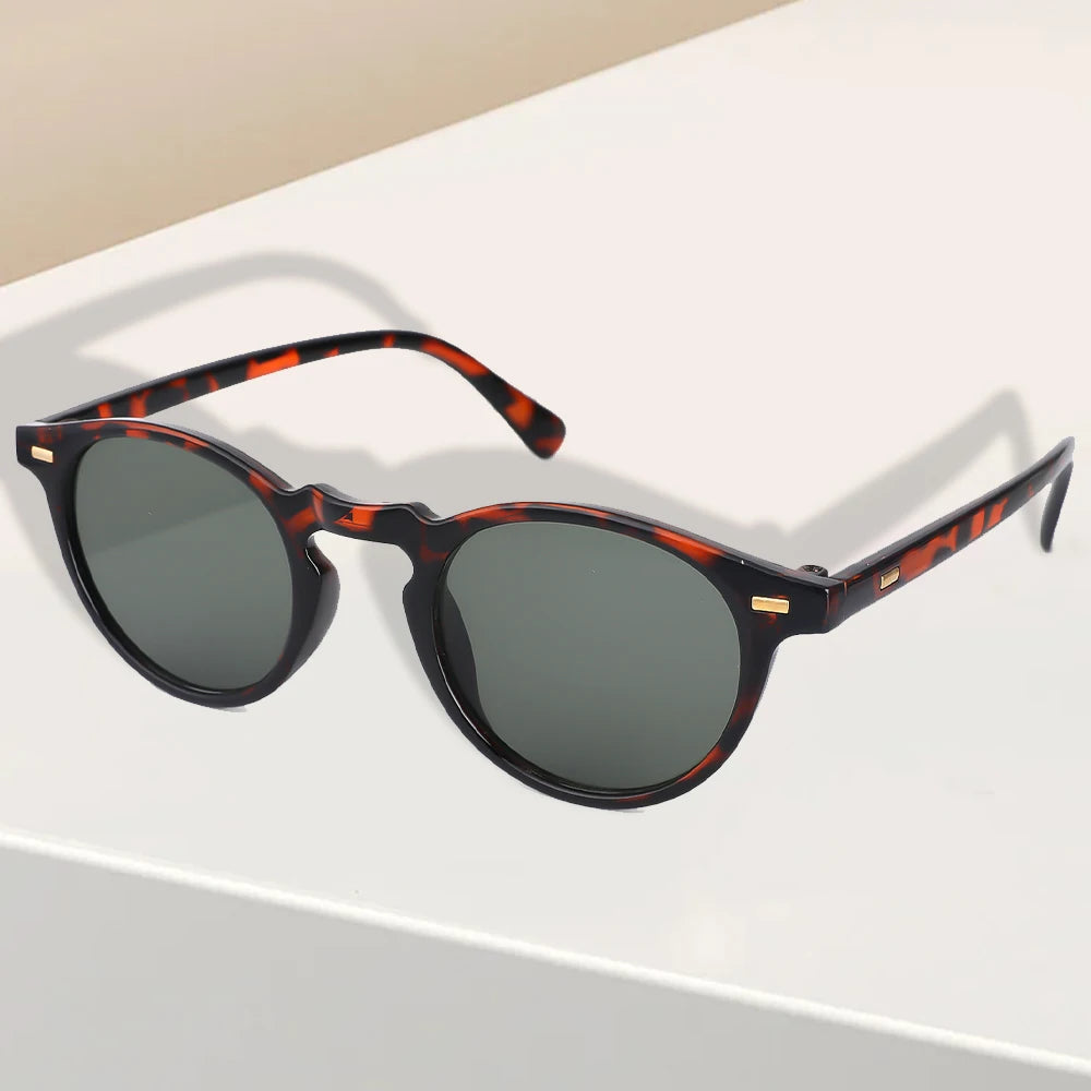 Petites lunettes de soleil rondes lunettes de soleil élégantes pour hommes et femmes rétro classique sélection multi-styles voyage Shopping randonnée UV400