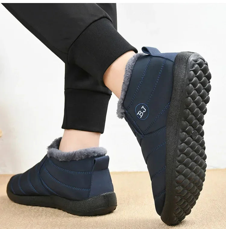 Bottes d'hiver imperméables pour femmes, bottines de neige en peluche, chaudes, noires, chaussures à plateforme en coton pour Couple, nouvelle collection 2023