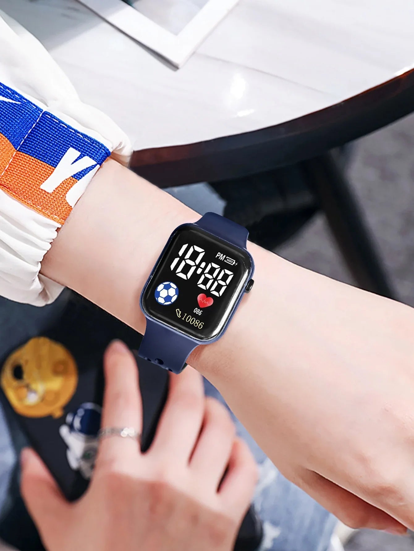 Montres numériques LED pour enfants et adultes, bracelet en Silicone, montre-bracelet électronique de dessin animé, horloge de sport, cadeaux pour garçons et filles