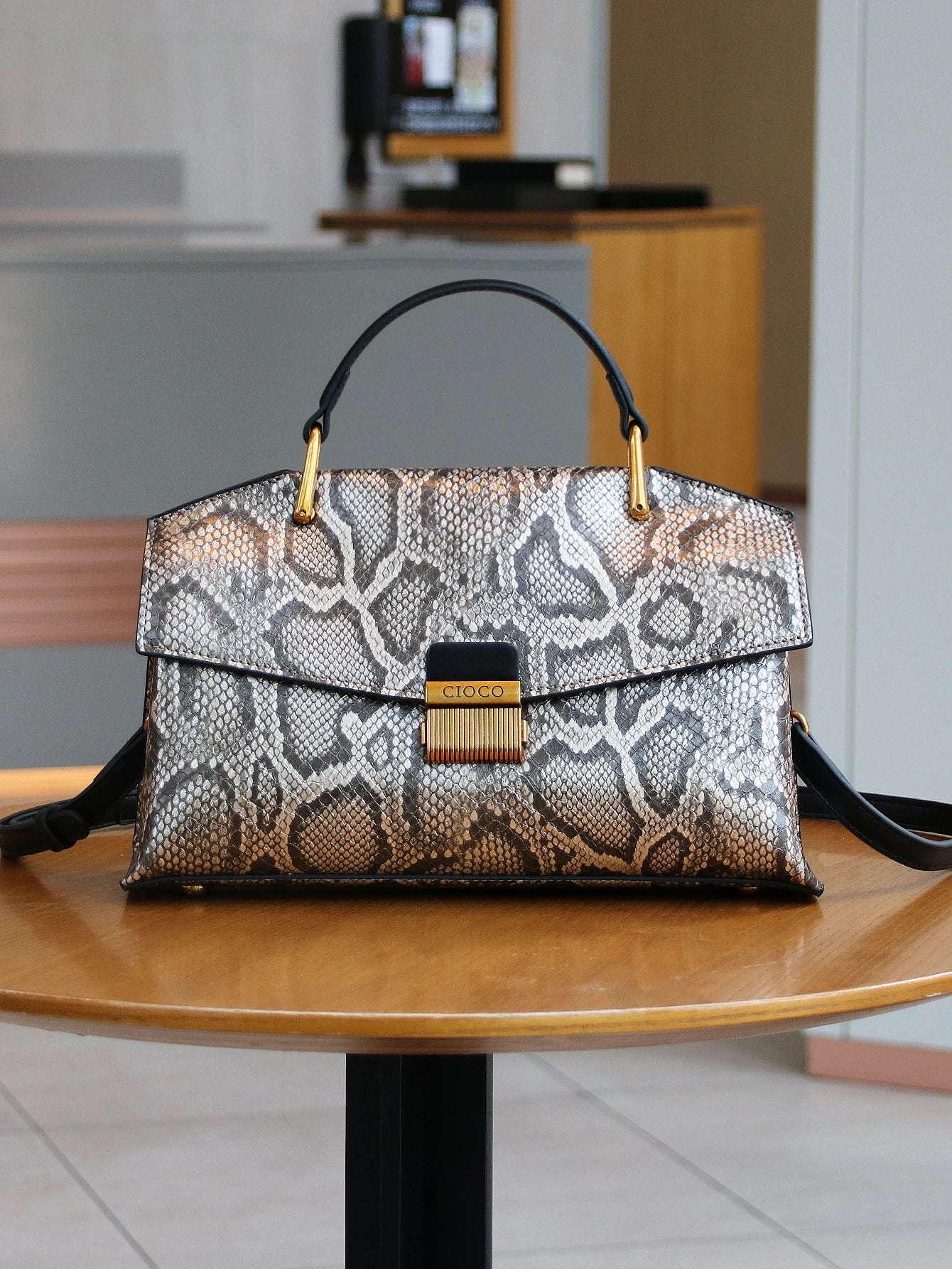 2025 nouveau rétro bleu en forme de serpent sac à main de haute qualité mode luxe sac à main léger grande capacité une épaule messen