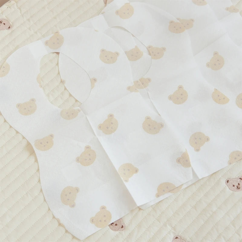 Paquet de 50 bavoirs jetables pour bébés âgés de 6 mois à 2 ans, bavoir d'alimentation ours de dessin animé pour garçon et fille, serviette de bave Non tissée