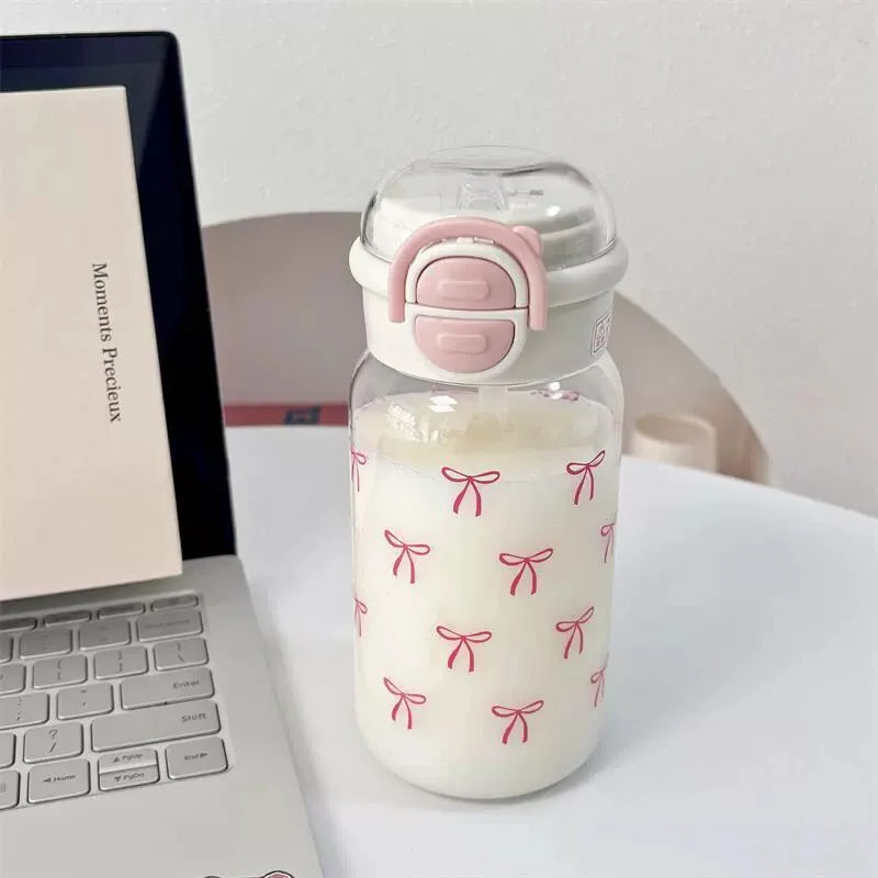 Nouveau Bouteille d'eau en paille à rabat avec nœud rose anti-fuite, tasse en plastique réutilisable, sport voyage pique-nique, verres portables avec couvercle sans BPA