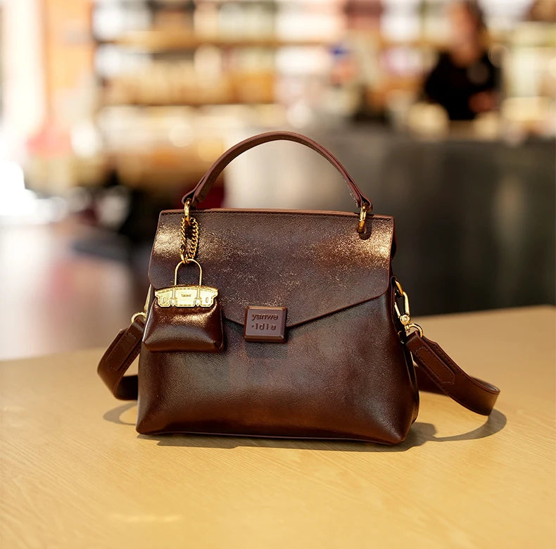 Nouveau sac de luxe léger pour femmes, sac de banlieue à la mode, décontracté et polyvalent, sac à main, bandoulière