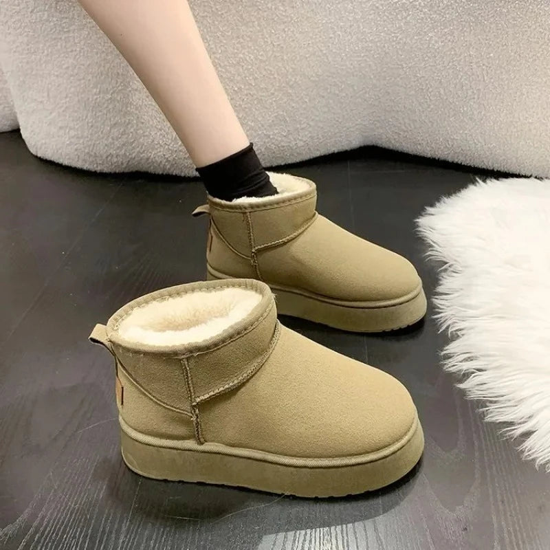 Bottes de neige à plateforme épaisse en peluche pour femme, chaussures d'hiver en fourrure et coton, en Faux daim, à enfiler, rembourrées à la cheville