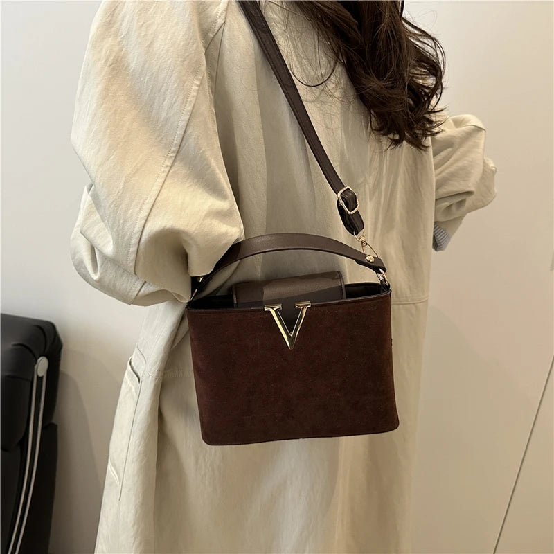 Fashionable mini suede bag for women, faux suede tote bag, decorative handbag with locking buckle, shoulder bags 