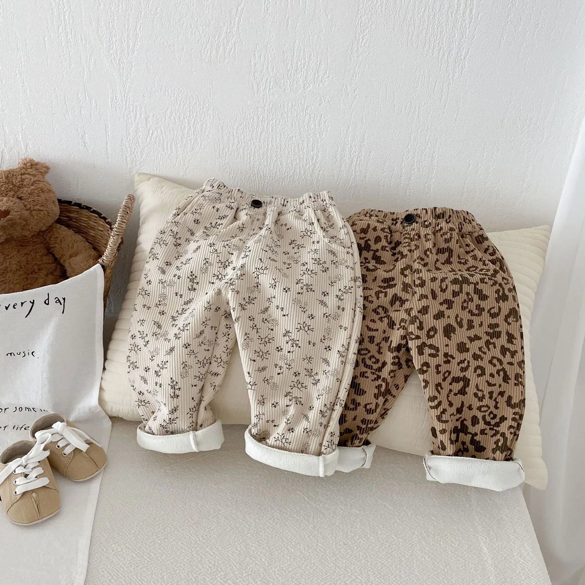 Vêtements coréens pour enfants de 0 à 5 ans, pantalons d'hiver chauds en velours côtelé imprimé Floral, doublés en polaire, pour bébés garçons et filles, 2025