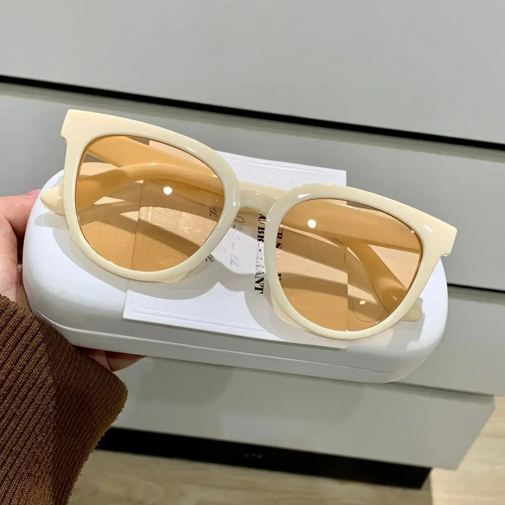 Lunettes de soleil coréennes personnalisées haut de gamme pour femmes, lunettes de soleil de luxe à monture ronde pour voyage, Protection solaire d'extérieur, lunettes de Protection UV