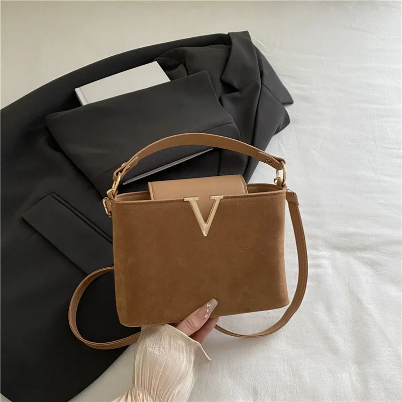 Fashionable mini suede bag for women, faux suede tote bag, decorative handbag with locking buckle, shoulder bags 