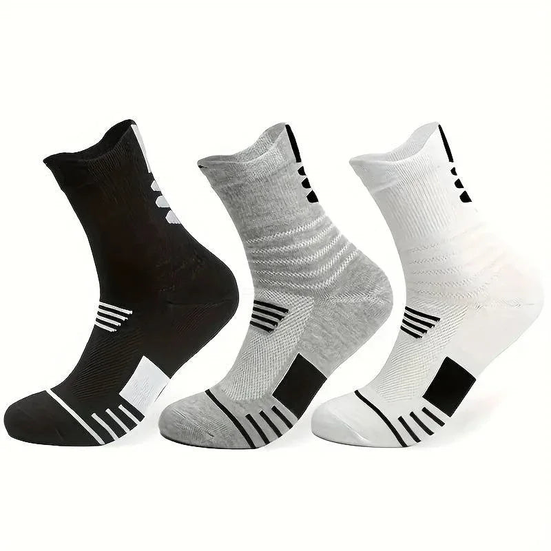 3 pairs of men's comfortable cushioned athletic socks for outdoor sports