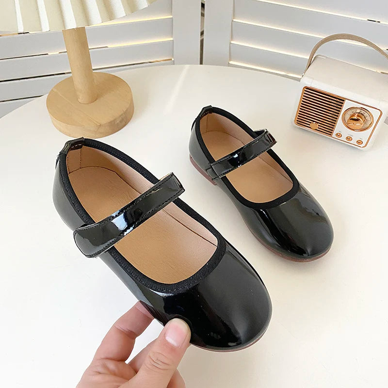 Chaussures de princesse pour enfants, couleur unie, Style concis, chaussures plates de loisirs pour enfants, en cuir verni souple et flexible, chaussures de printemps pour filles 27-36