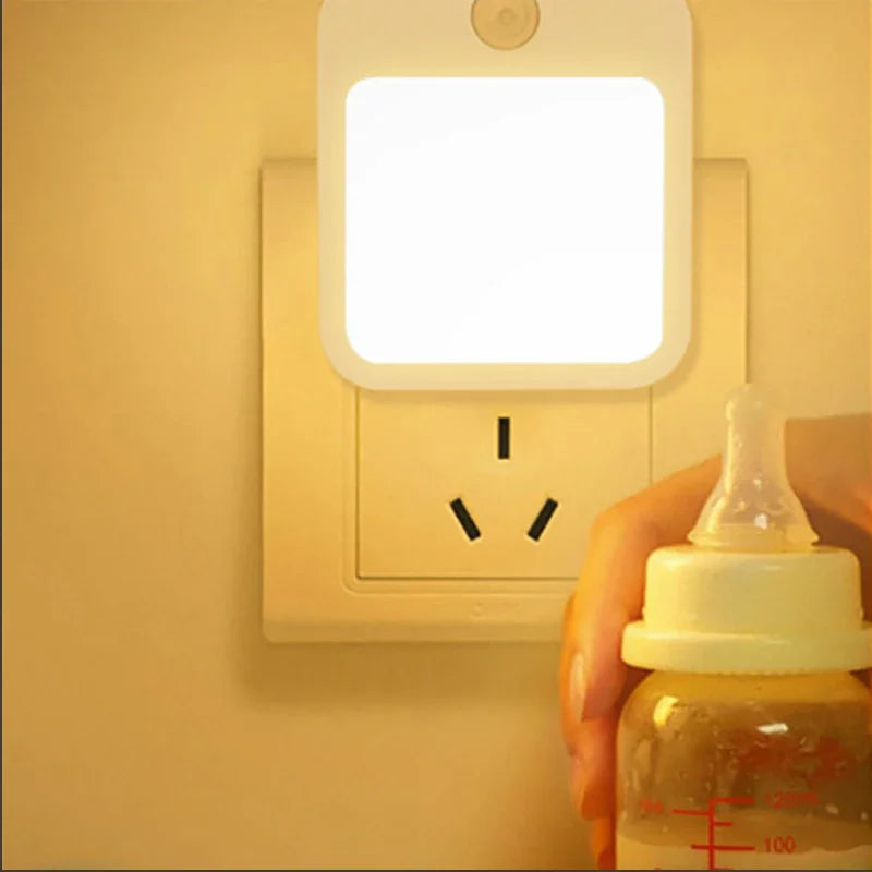 Lampe de chevet LED pour enfants, veilleuse avec prise US/EU, capteur de mouvement intelligent, applique murale pour la maison, adaptée au couloir