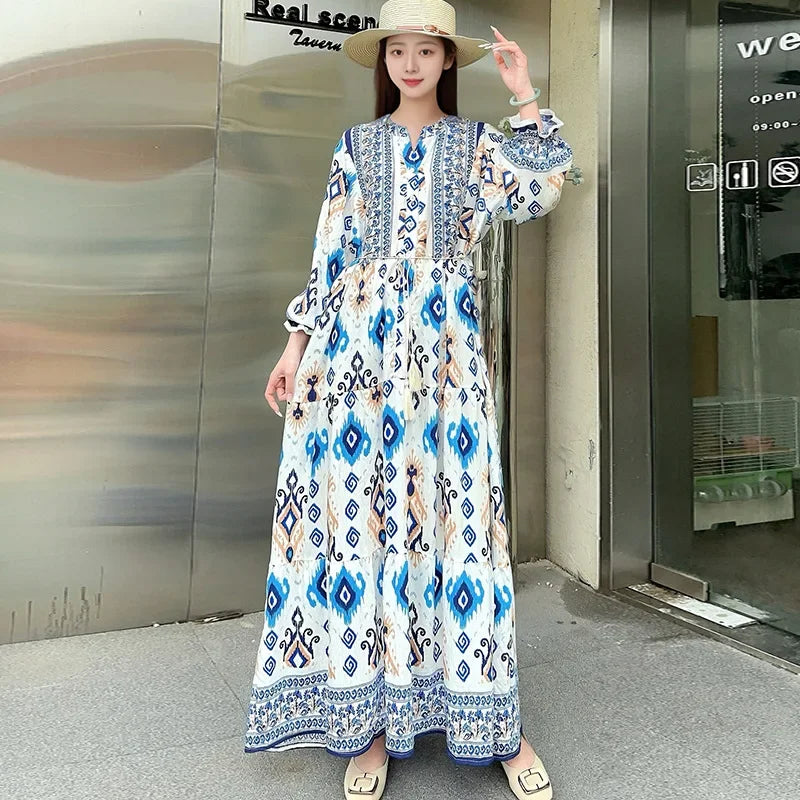 Loose-fitting bohemian cotton dress with floral print, long sleeves, plus size, maternity maxi dress for pregnant women and expectant mothers
