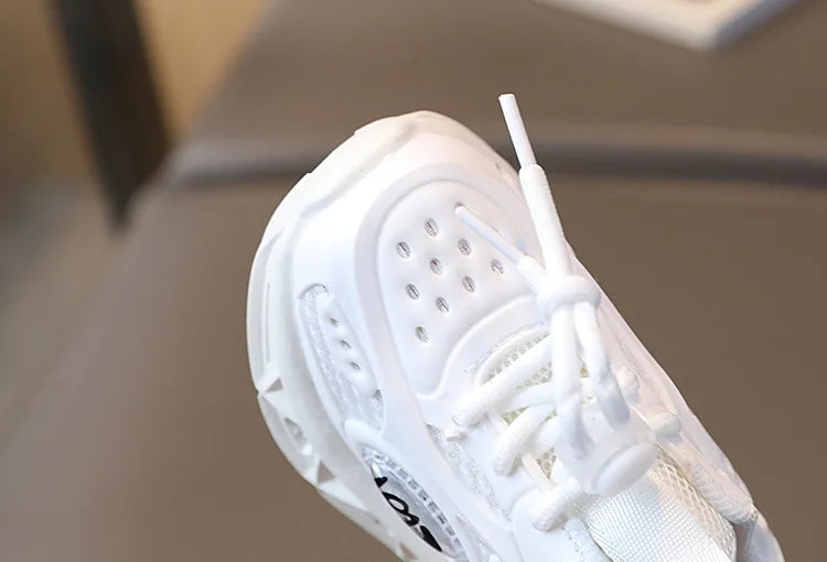 Chaussures pour bébés, baskets lumineuses et maladroites pour garçons et filles, petites et moyennes tailles, à semelles souples, nouvelle collection printemps-automne 2023