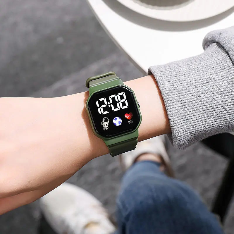 Montre de Sport pour enfants, numérique, Spaceman, bracelet en Silicone, étanche, électronique, cadeaux pour garçons et filles