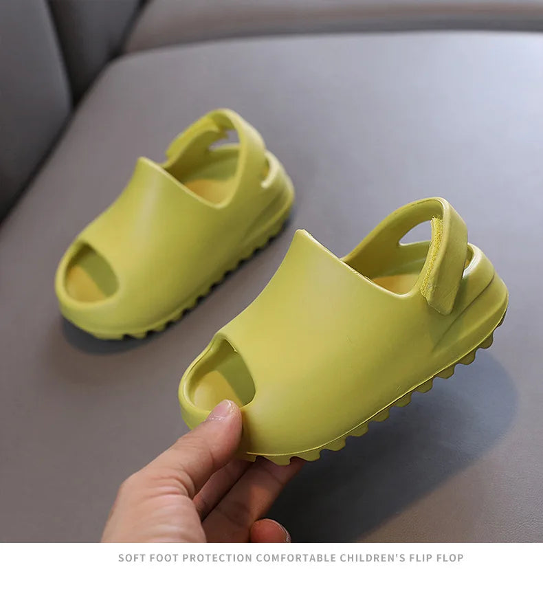 Pantoufles d'été pour enfants, vente en gros, chaussures de plage, commerce extérieur, chaussures trouées pour petits enfants, chaussures pour bébés