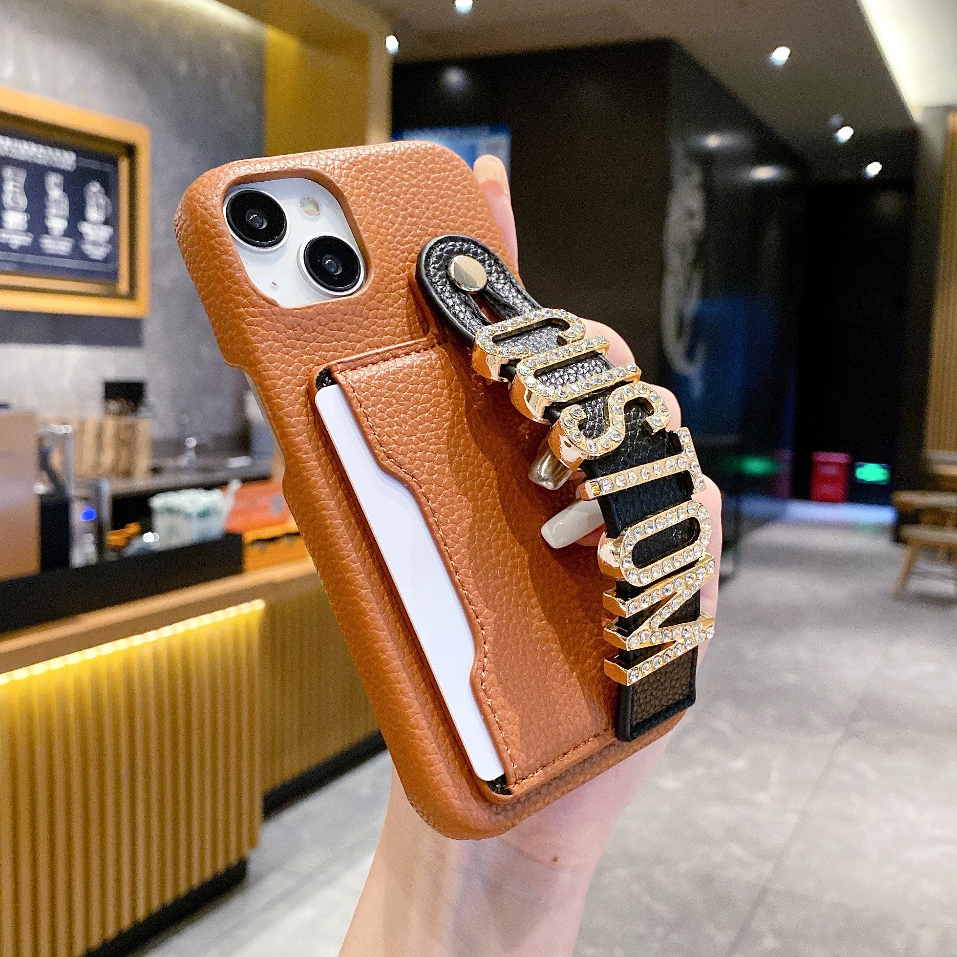 Étui de téléphone en cuir personnalisé avec nom de lettre, porte-carte de bracelet personnalisé, iPhone 16, 15, 14, 13, 12, 11Pro Max, 16Plus