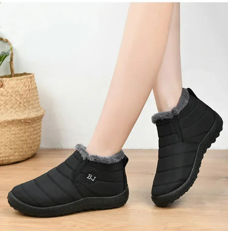 Bottes d'hiver imperméables pour femmes, bottines de neige en peluche, chaudes, noires, chaussures à plateforme en coton pour Couple, nouvelle collection 2023