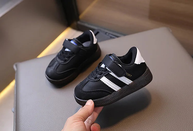 Chaussures de marche pour bébés et enfants, baskets blanches antidérapantes, décontractées, respirantes, de Sport en plein air, pour garçons et filles