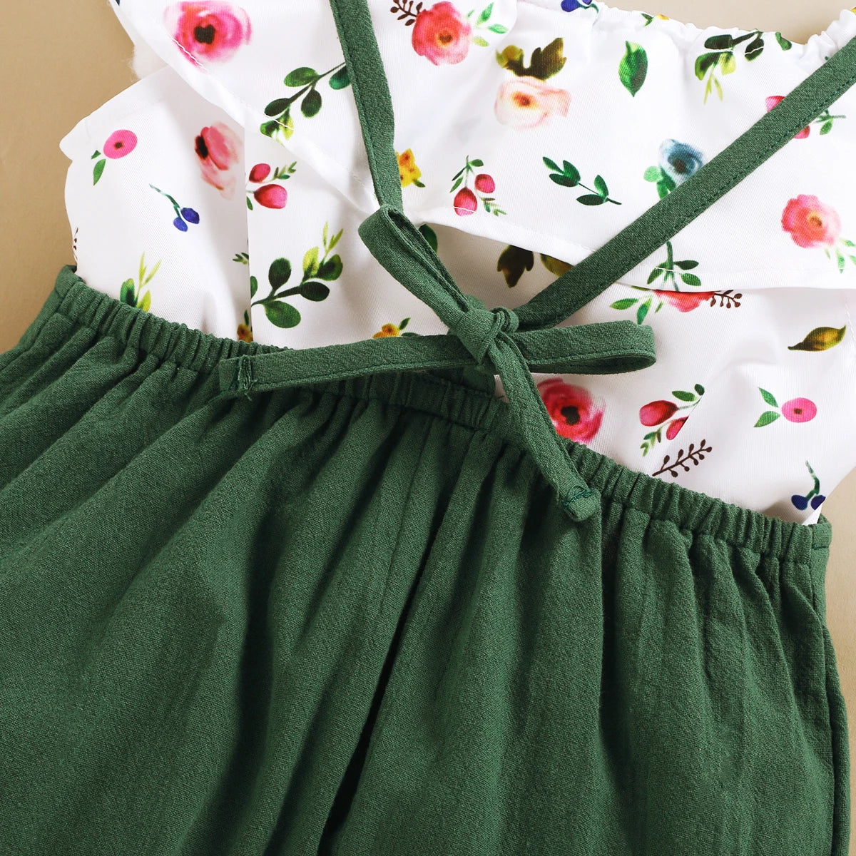 Ensemble de vêtements pour petites filles de 1 à 5 ans, imprimé Floral, feuille de Lotus, haut court + pantalon à bretelles, tenue mignonne à la mode, 2 pièces