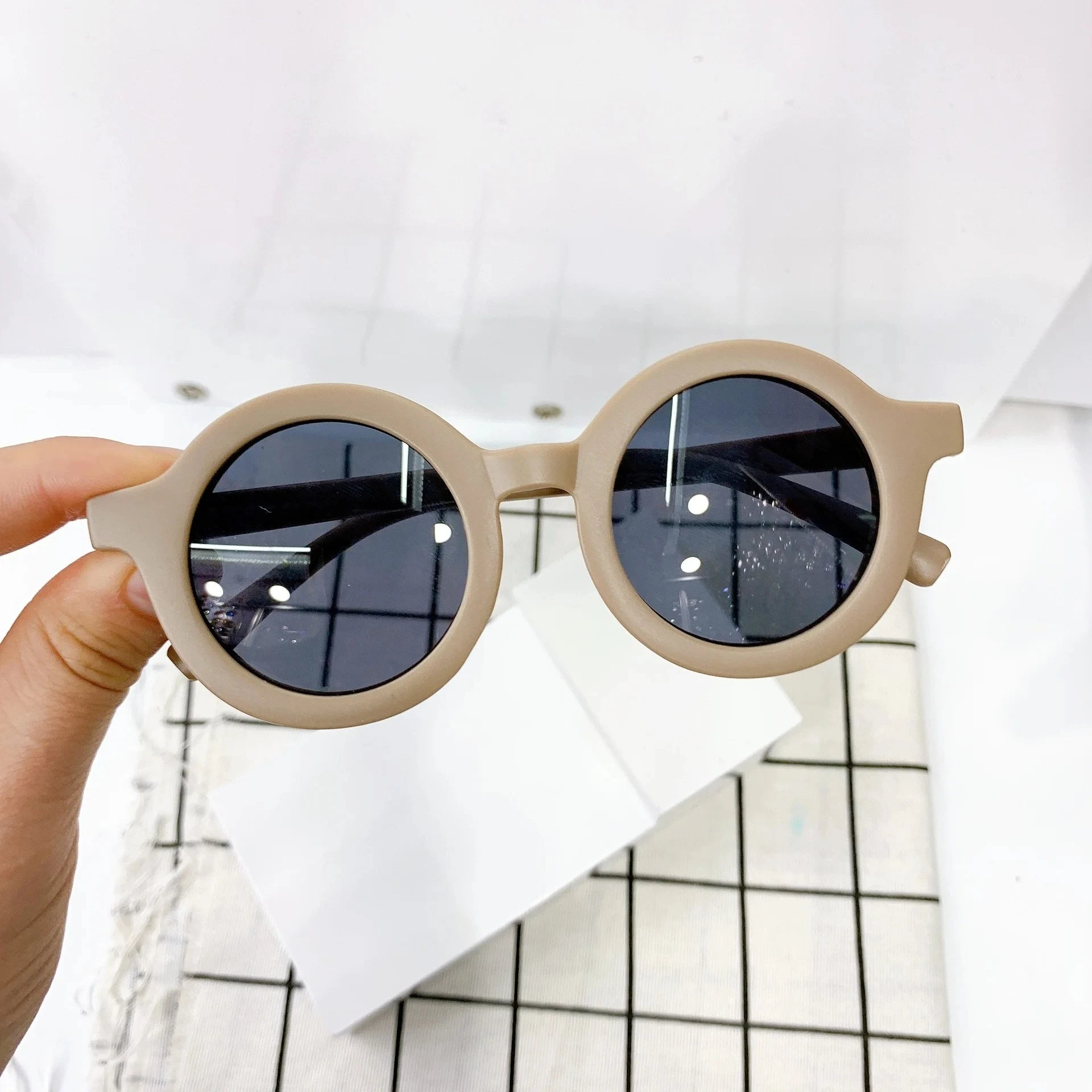 Lunettes de soleil tendance pour enfants de 1 à 8 ans, verres dépoli et décoratifs