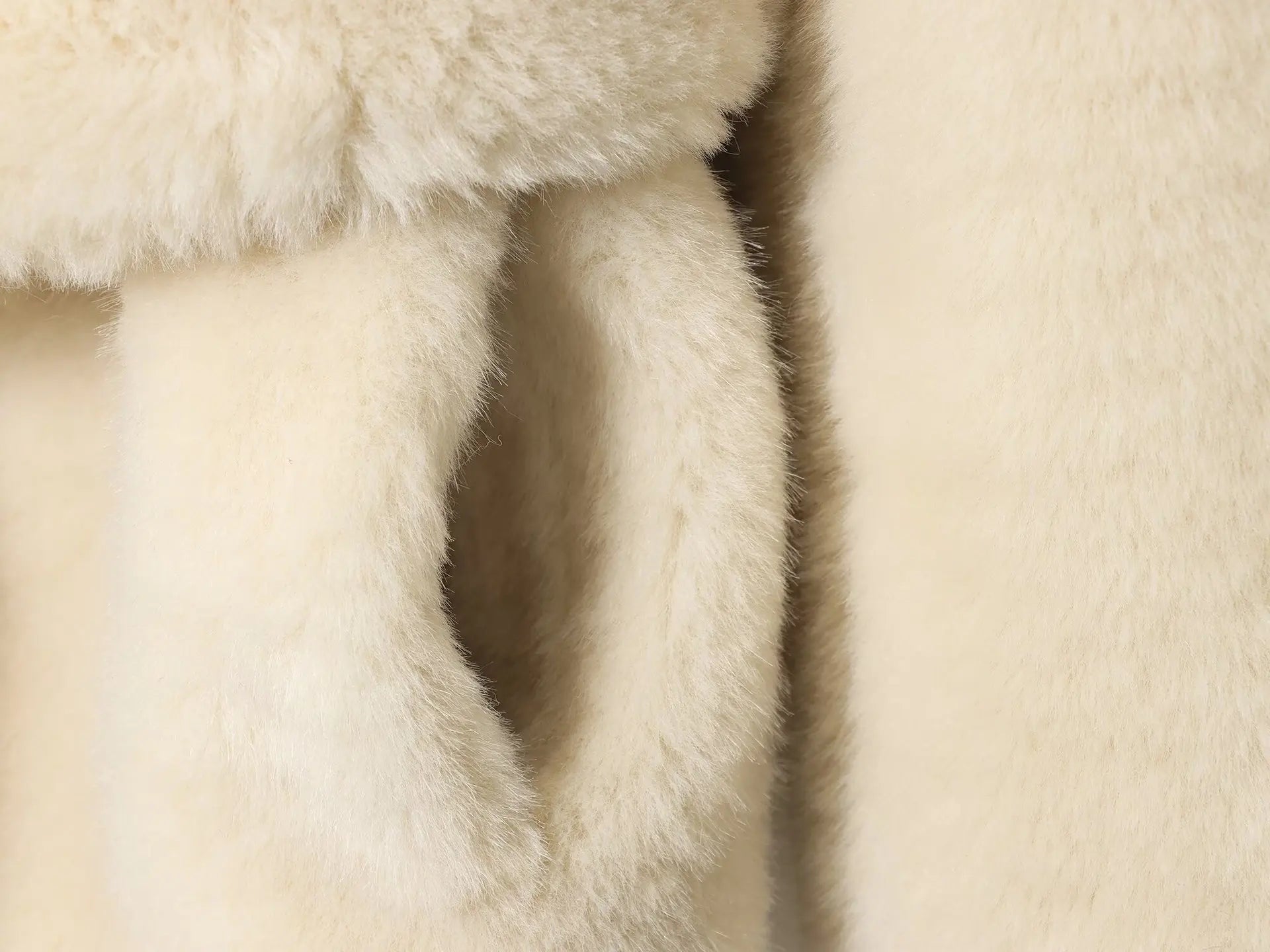 Veste élégante en fausse fourrure ceinturée hiver nouveauté vêtements d'extérieur pour femmes Style de trajet tissu mixte à manches longues sens de haute qualité...