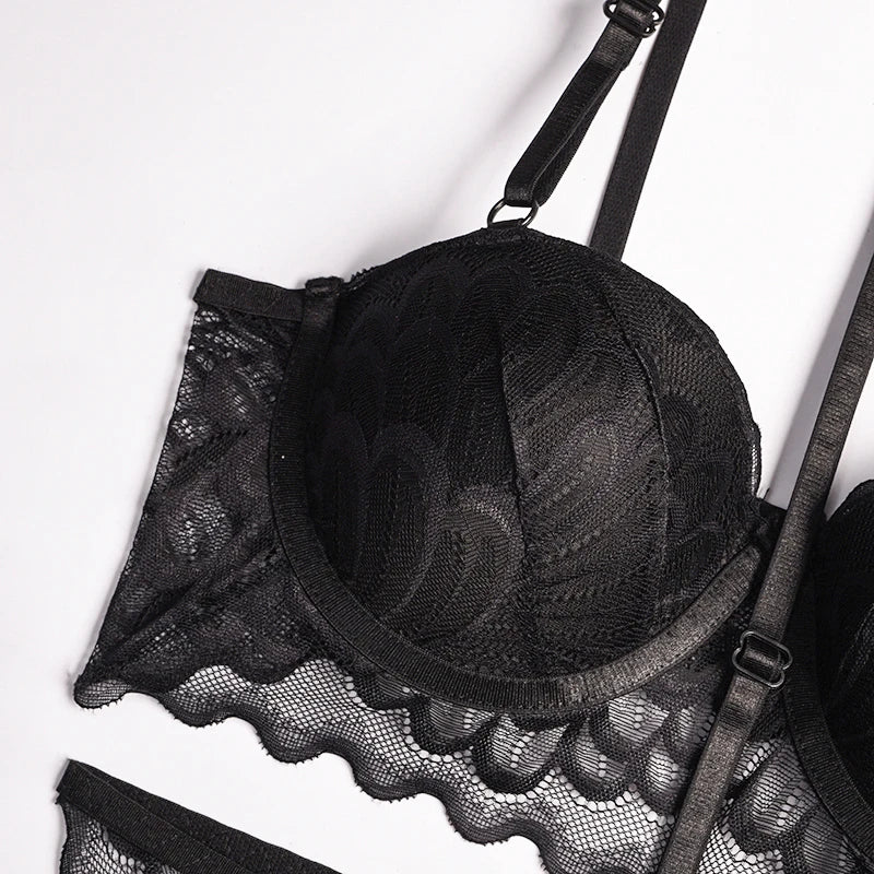 Ensembles de Lingerie érotique pour femmes, jarretelles en dentelle, soutien-gorge et culotte transparents, Costumes Porno féminins, col licou en V profond, ensemble de sous-vêtements Sexy