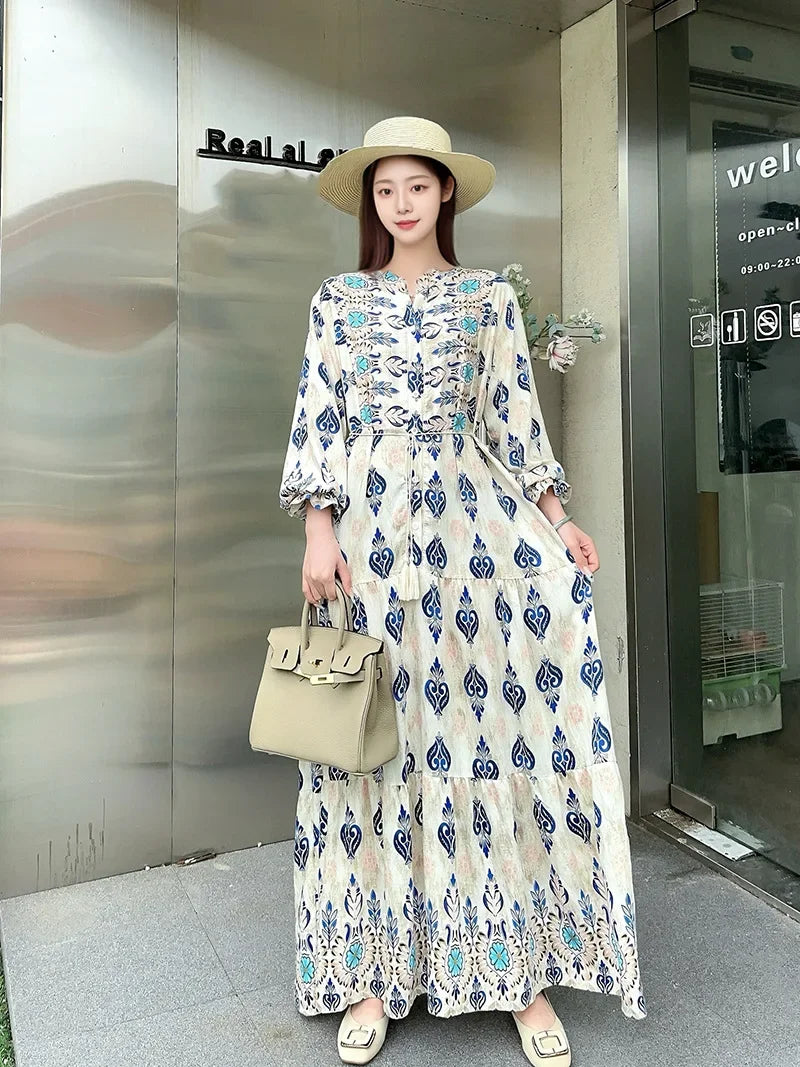 Loose-fitting bohemian cotton dress with floral print, long sleeves, plus size, maternity maxi dress for pregnant women and expectant mothers