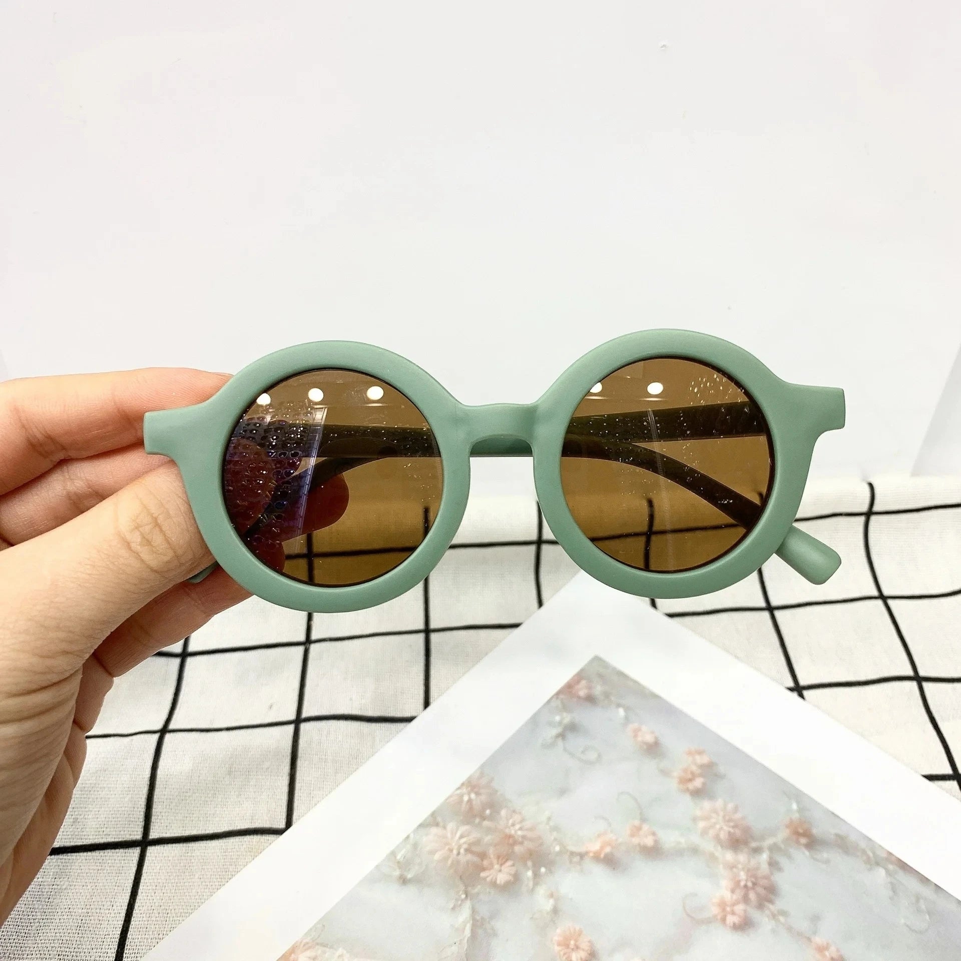 Lunettes de soleil tendance pour enfants de 1 à 8 ans, verres dépoli et décoratifs