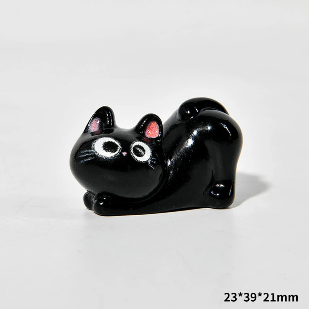 Cartoon resin cat figurine, mini kitten, tilted head, home decorations, small creative figurines for car and desk mounting