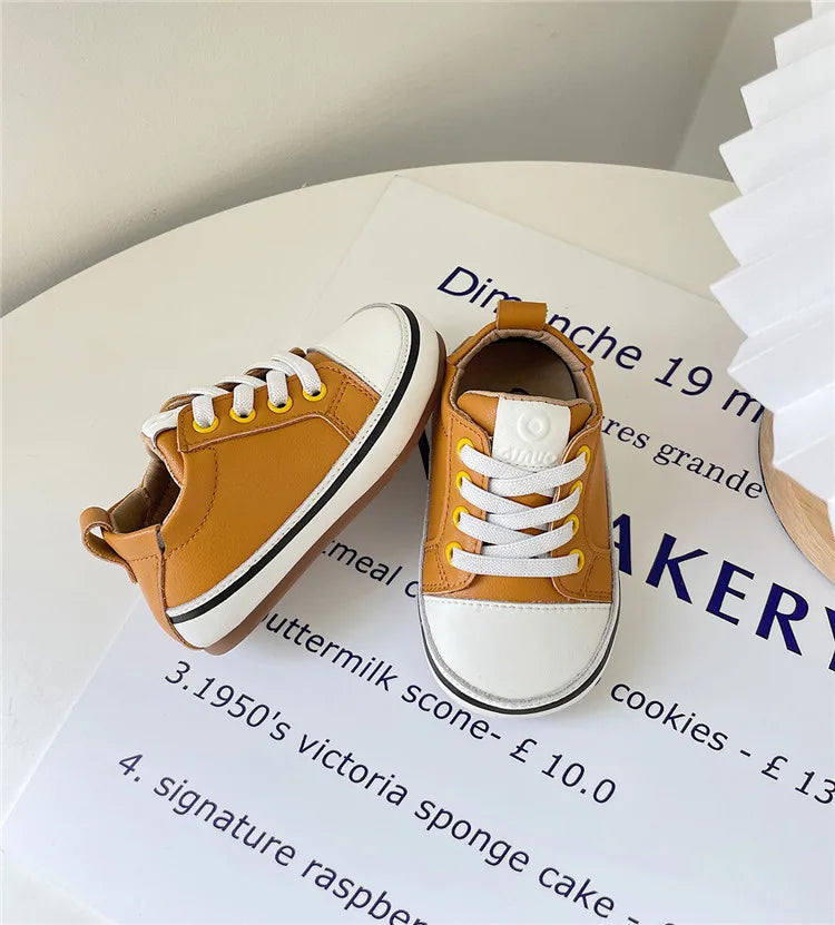 Chaussures en cuir pour bébés garçons et filles, baskets pieds nus à semelle souple, Tennis en plein air, à la mode, nouvelle collection printemps/automne 2024