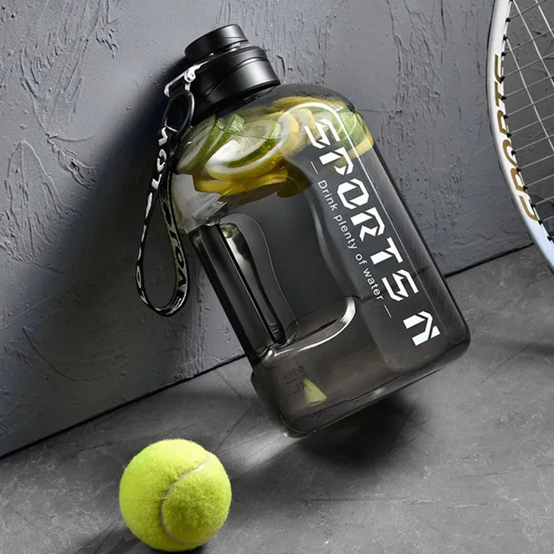 Bouteille d'eau de grande capacité de 2.7 litres, bouilloire d'eau de sport, de gymnastique, de Camping, de voyage, bouteilles à boire BPA, tasse spatiale en plastique Portable