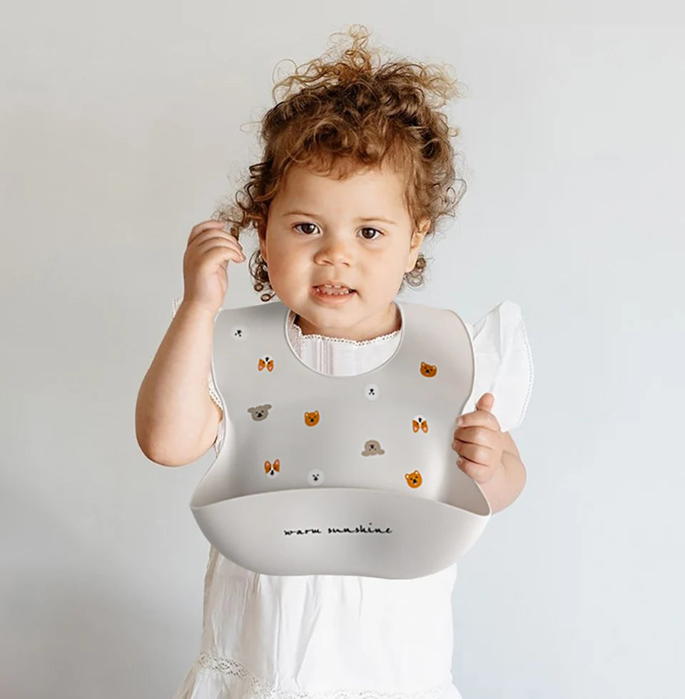 Bavoir imperméable en Silicone souple pour bébé, écharpe d'été, imprimé cerise mignon, bavoirs réglables, tissus à roter, tabliers d'alimentation pour bébé, manger pour enfants