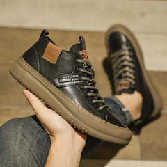 Men's casual sports shoes are fashionable, retro, classic and handcrafted, breathable and warm for all seasons, suitable for everyday wear, outdoor sports, and mountaineering.