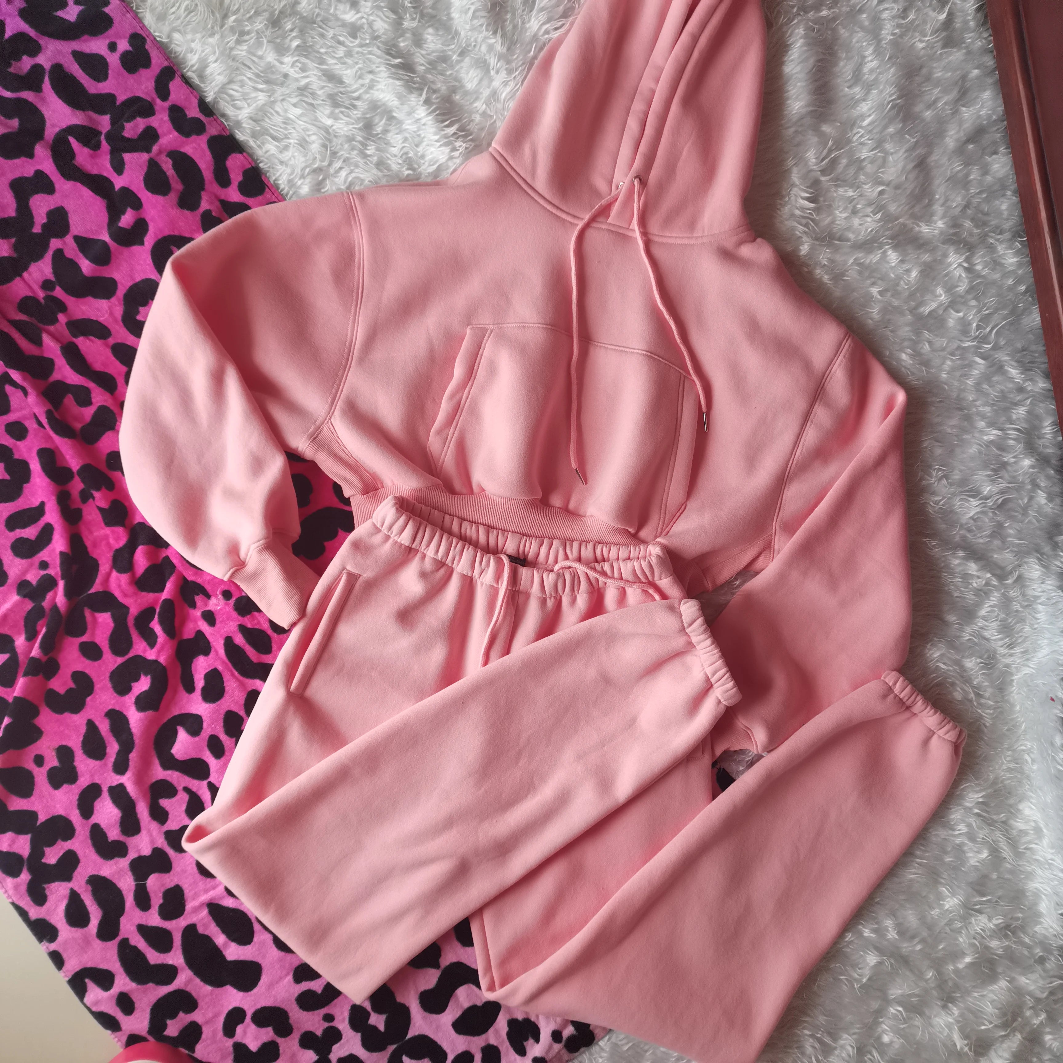 Sweat à capuche Smile avec pantalon de jogging pour femme, ensemble 2 pièces, tenue de sport décontractée, survêtement monochrome, imbibé de sueur, vente en gros, automne et hiver