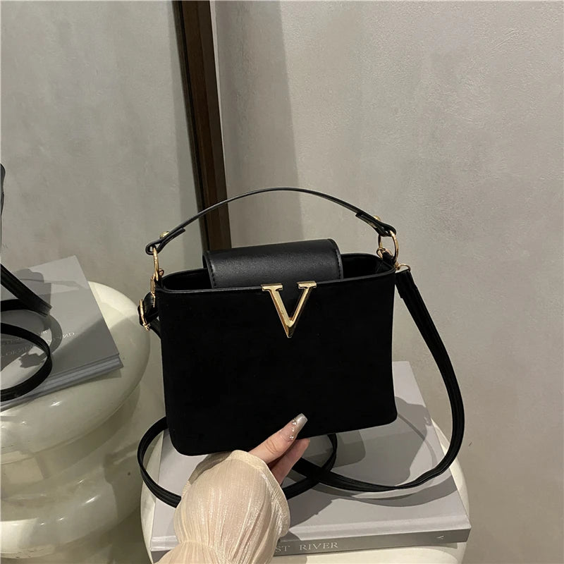 Fashionable mini suede bag for women, faux suede tote bag, decorative handbag with locking buckle, shoulder bags 