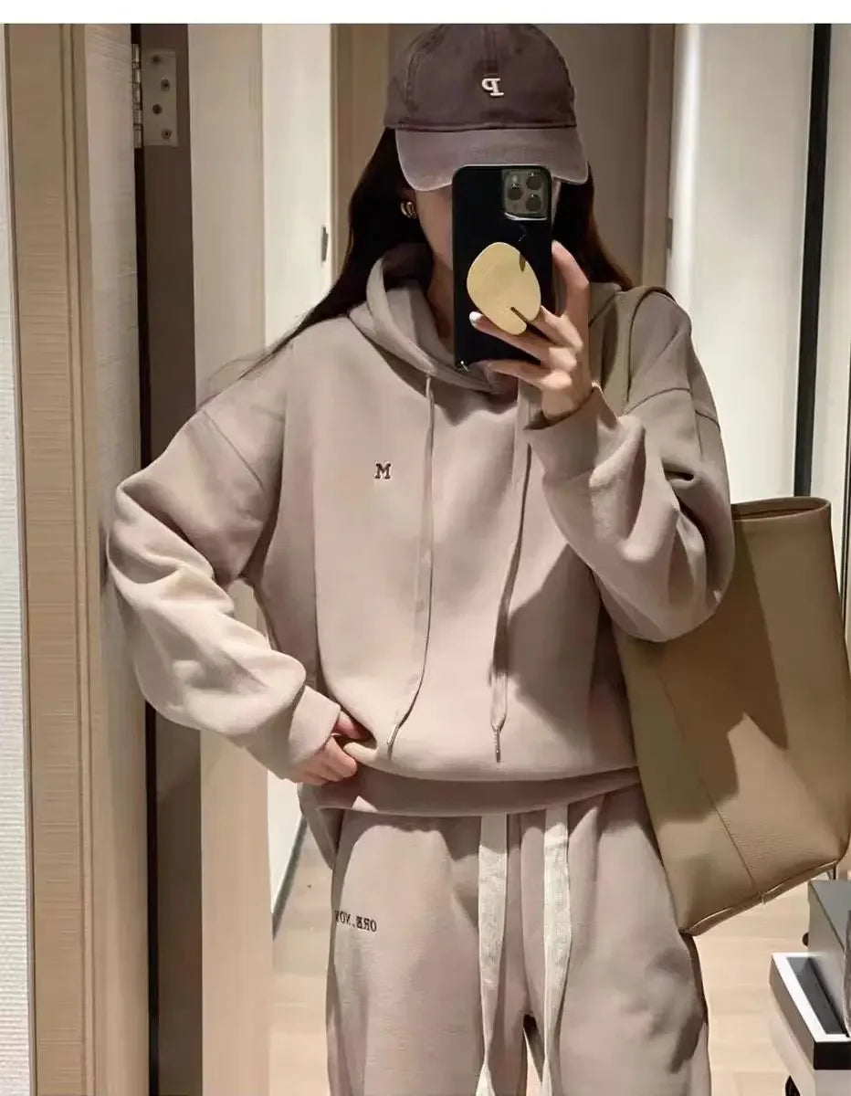 Ensemble de sport américain à la mode pour femmes, sweat à capuche, pantalon décontracté brodé, ensemble deux pièces en Fiber de Polyester, automne hiver