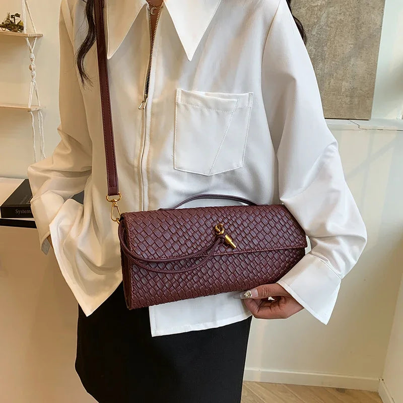 Elegant designer-inspired women's handbag - Luxury branded leather shoulder tote with optional shoulder strap 