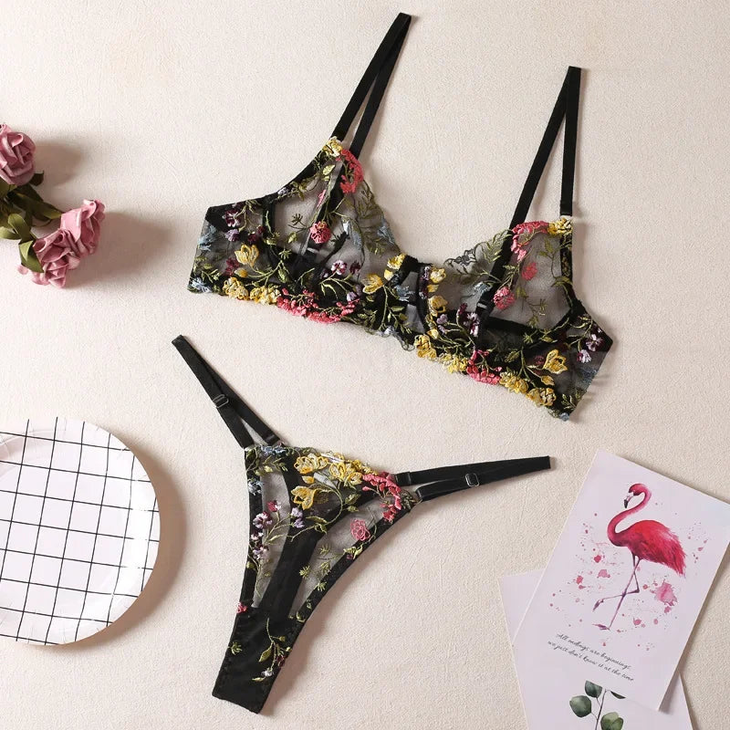 Women's erotic lingerie set, women's underwear, porn perspective, lace nightwear, sexy bra and panty set