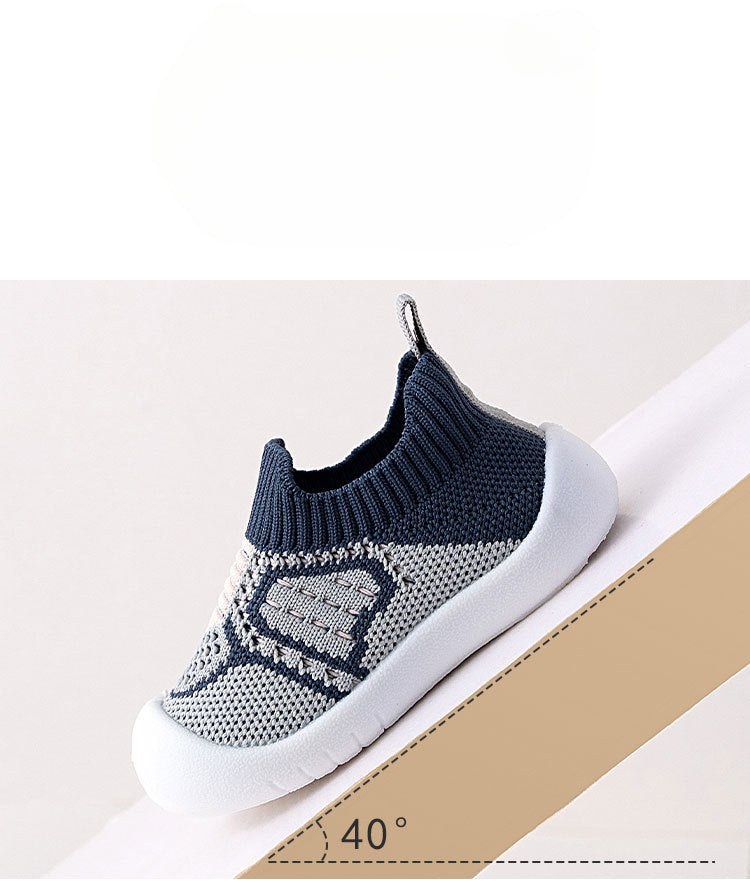 Nouvelles chaussures pour enfants en bas âge frappé printemps et automne décontracté polyvalent bébé chaussures semelle souple coup