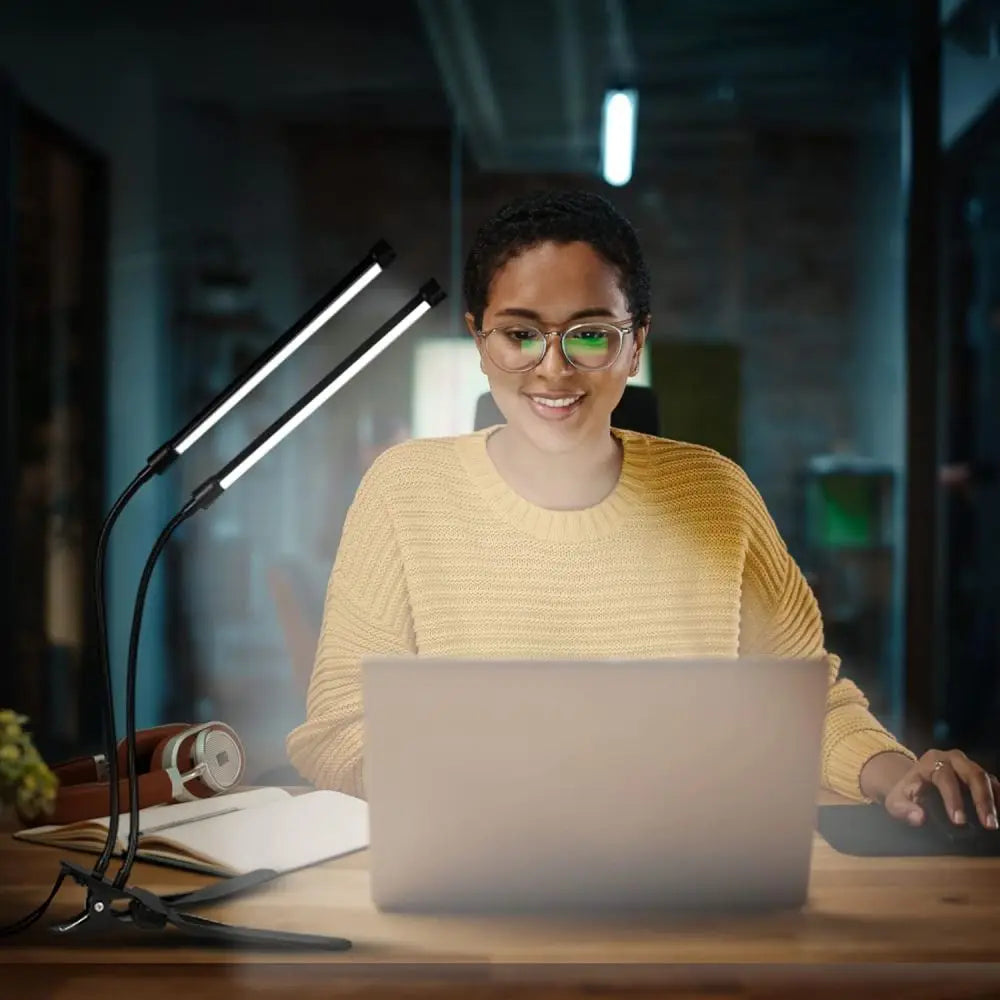 LED desk lamp with clip, dimmable reading lamp, 3 color temperatures, 10 brightness levels, USB clip-on table lamp