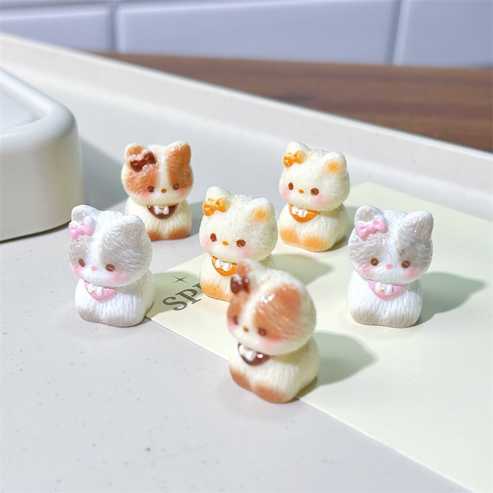 Cute handcrafted kitten figurine, miniature wooden cat, home decoration, cat event sculpture, souvenirs, home decor, ornament figurines
